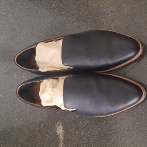 Portland Leather black leather size 7 shoes